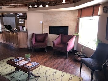 Historian Inn