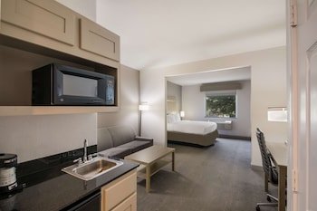 Best Western Plus Killeen/Fort Hood Hotel & Suites