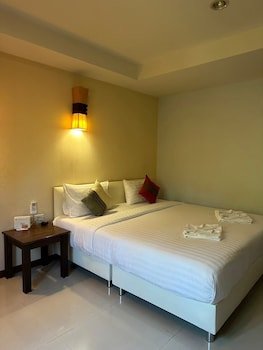 Baan Busaba Hotel