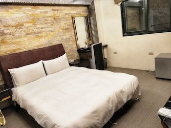 Harbor Elite Hotel