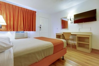 Motel 6 Scottsdale South