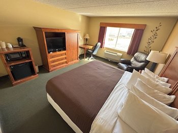 AmericInn by Wyndham McAlester
