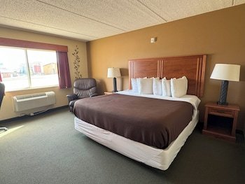 AmericInn by Wyndham McAlester
