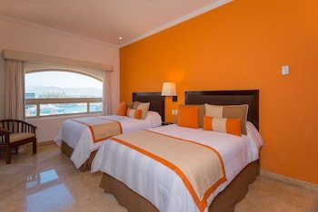 The Ridge at Playa Grande
