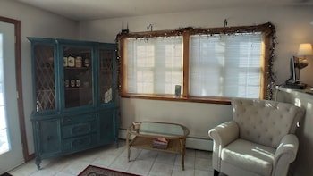 Island Pond Country Inn