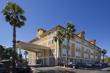 Holiday Inn Express Hotel & Suites San Antonio-Downtown Market Area