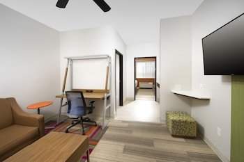 Holiday Inn Express Hotel & Suites San Antonio-Downtown Market Area