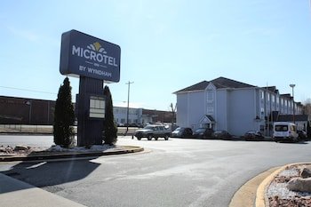 Microtel Inn & Suites by Wyndham Atlanta Airport