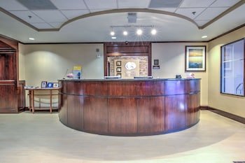 Comfort Suites