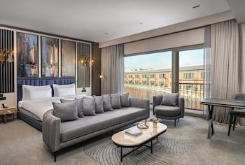 Crowne Plaza Istanbul Tuzla Viaport Marina