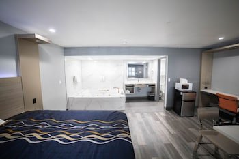 Travelodge by Wyndham Whittier