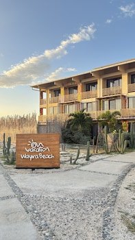 Hotel On Vacation Wayira Beach