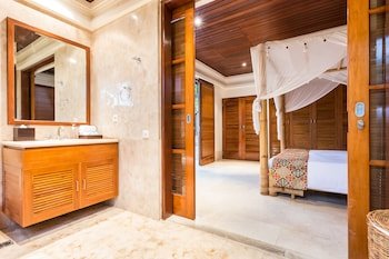 Jimbaran Beach Villas by Nakula