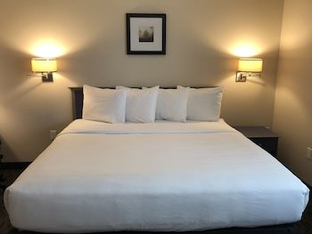 Independence Stay, Marinette, WI