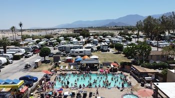 Shadow Hills RV Resort - A Cruise Inn Park