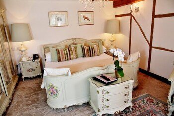 The Inglenook Hotel