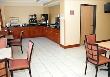 Quality Inn Near Interstate I-94