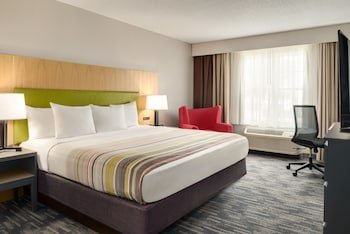 Country Inn & Suites by Radisson, Brookings, SD