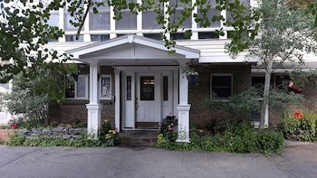 Columbine Inn