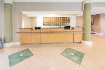 La Quinta Inn & Suites by Wyndham Tampa Brandon Regency Park