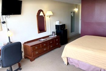 Norwood Inn & Suites Worthington