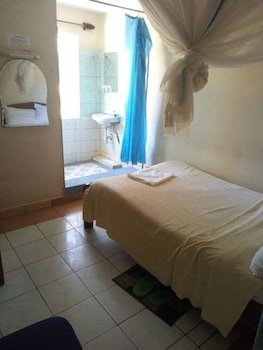 Lau Guest House