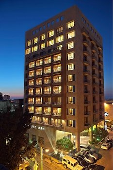 Park Tower Suites