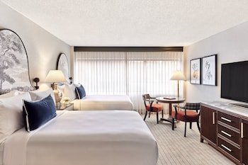 Omni Charlottesville Hotel