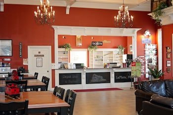 Depot Inn & Suites