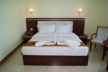 Takhmao Good Health Hotel