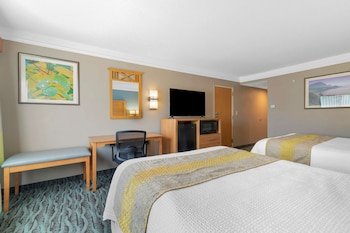 Best Western Plus Executive Court Inn & Conference Center