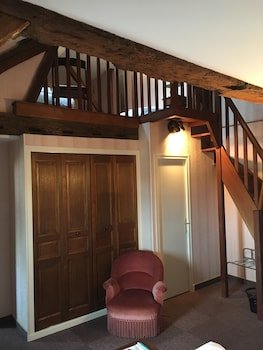 Hotel Des Cymaises