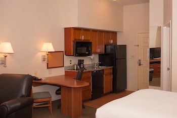 Candlewood Suites Logan