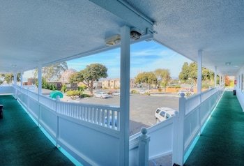 The Morro Bay Sandpiper Inn