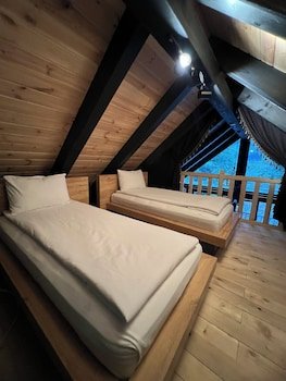 Ayder Vanak Stone Suites