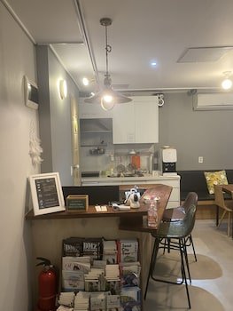 Fully Hong Hostel Insadong
