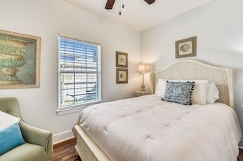 Sandy Feet Retreat by Book That Condo