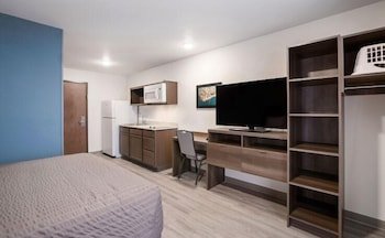 WoodSpring Suites East Lansing University Area