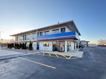 Motel 6 Janesville