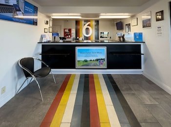 Motel 6 Janesville