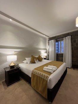 Hotel Katari Plaza de Armas Cusco