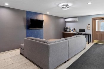 EOD SureStay Plus Hotel by Best Western Mammoth Lakes, Mammoth Lakes