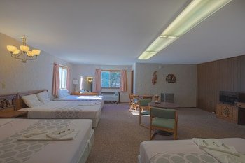 Love Hotels Tomahawk at Lake Mohawksin WI