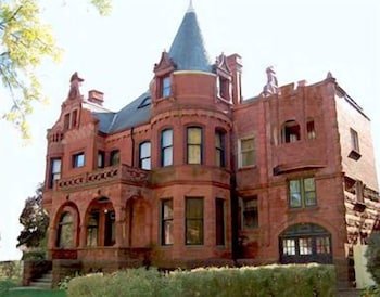 Schuster Mansion