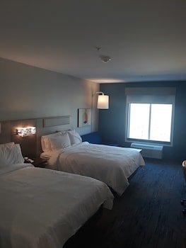Holiday Inn Express & Suites Jackson