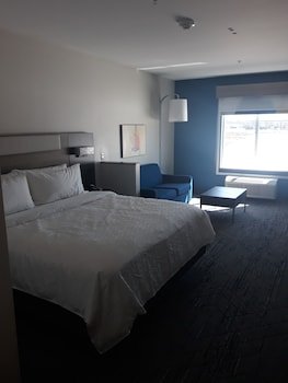 Holiday Inn Express & Suites Jackson