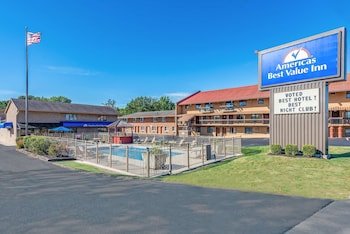 Americas Best Value Inn & Suites St. Marys