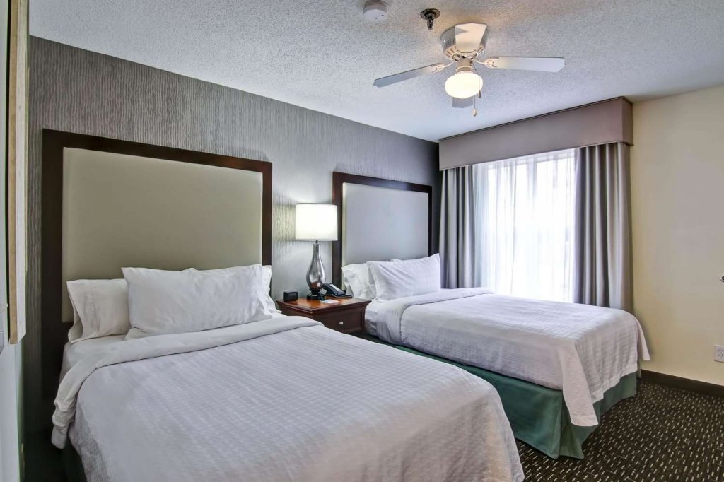 Poplar Inn and Suites