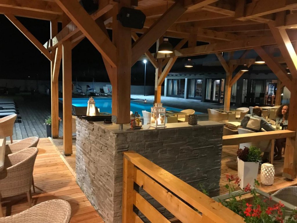 16 Lakes Guesthouse
