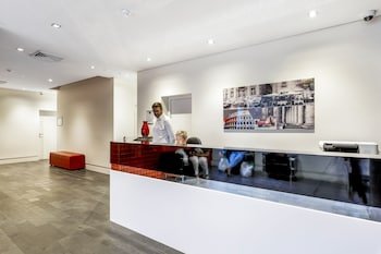 Quattro on Astor Apartments